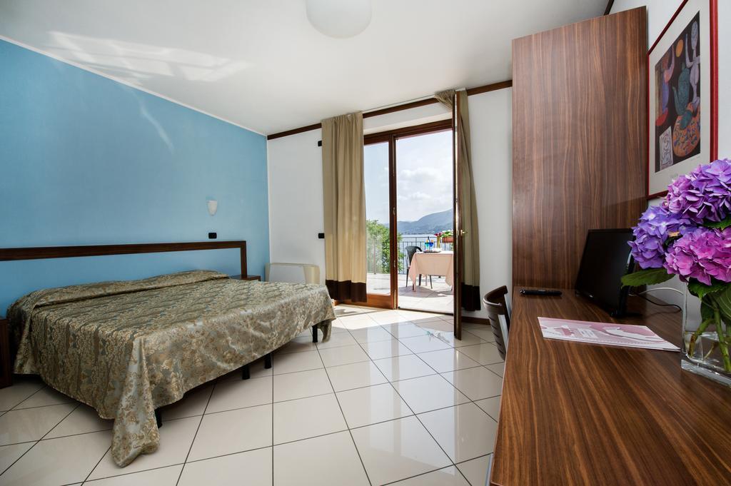 Hotel & Residence La Sibilla Cusiana Pettenasco Dış mekan fotoğraf