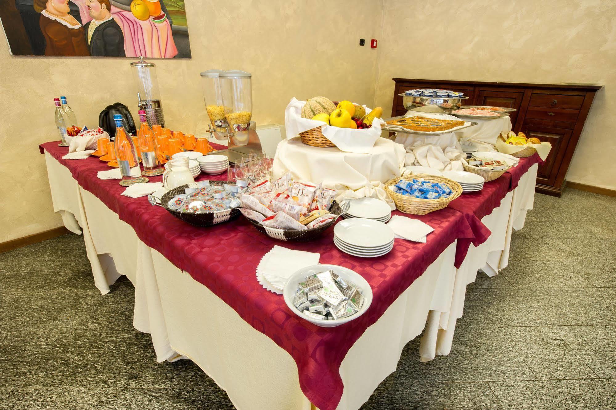 Hotel & Residence La Sibilla Cusiana Pettenasco Dış mekan fotoğraf