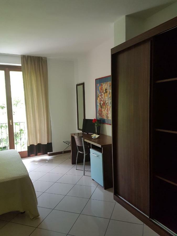Hotel & Residence La Sibilla Cusiana Pettenasco Dış mekan fotoğraf